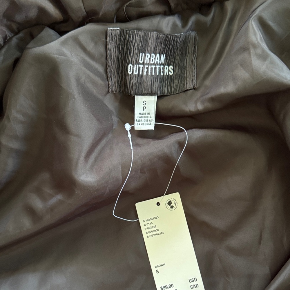 UO Sloanne Faux Fur Zip-Up Hooded Jacket - Picture 3 of 10
